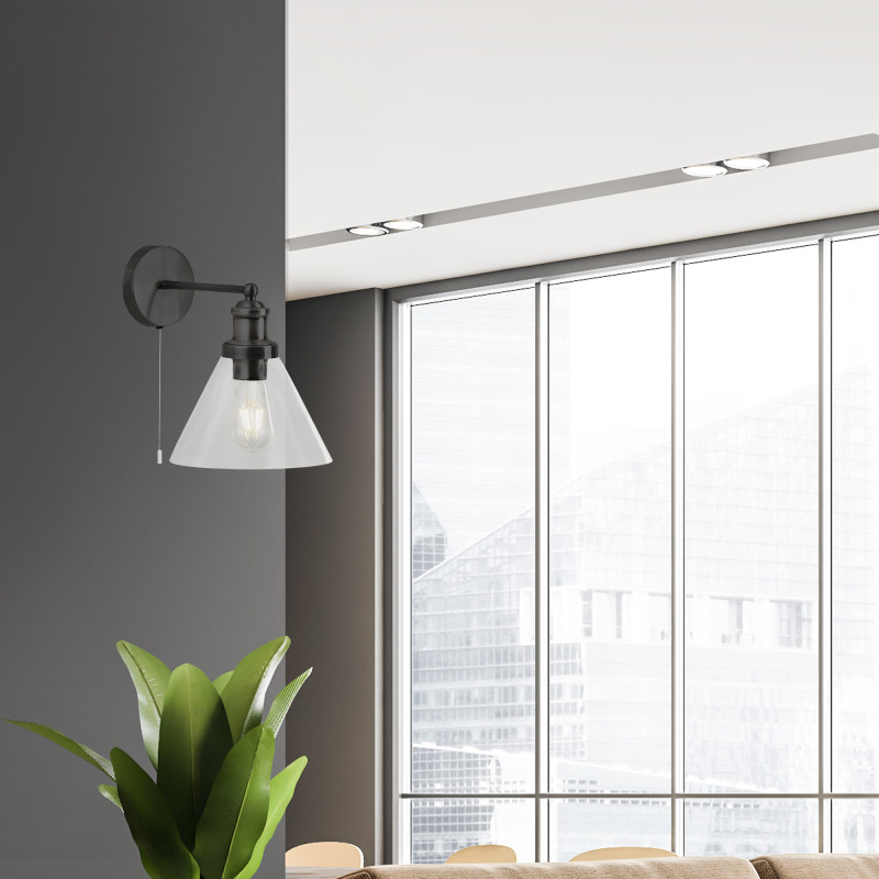 Searchlight nástenné svietidlo Pyramid 1277BK