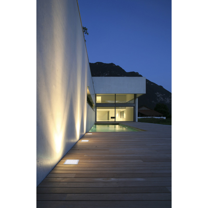 Searchlight nástenné svietidlo LED Outdoor 9914WH