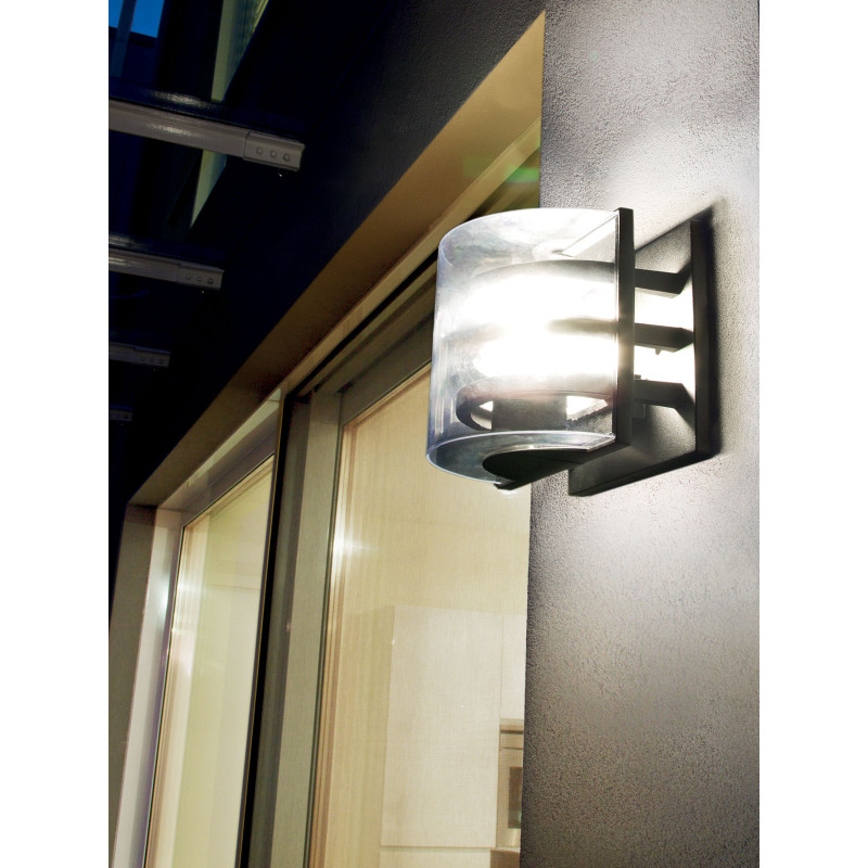 Redo odlievaná hliníková exteriérová nástenná lampa MARANO 9397