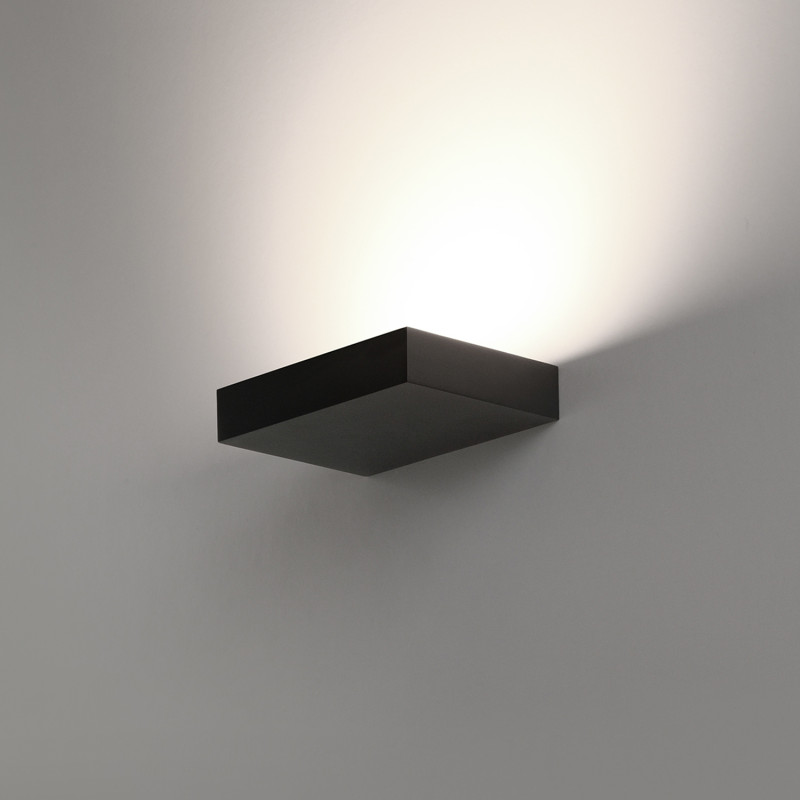 Brick Wall Lamp 16/3972-20 Black, LED 20W 2380lm, CRI90 CL.I, Integrated LED, 2700K-3000K-4000K Slide Switch, Microprismatic Dif